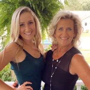 Meet your Posher, Laurel